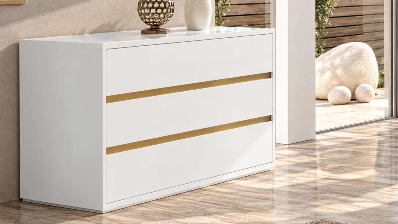 Cómoda Lisbon, Elementos de arrumo essenciais para o quarto. Cómodas práticas e de design moderno. Cómodas adaptadas às necessidade de arrumo de vestuário no quarto.