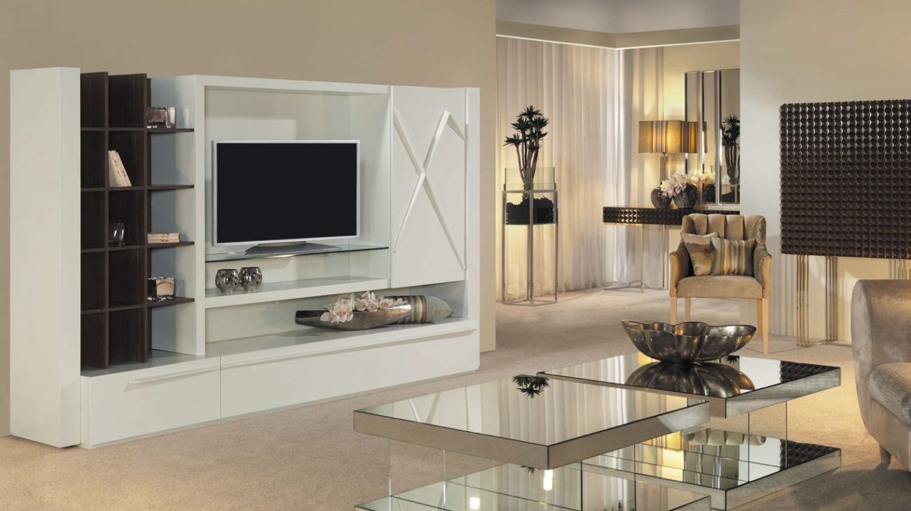 Sala de Estar Trace, Na Graça Interiores encontras diferentes ofertas de estantes TV para completar o teu espaço. Design moderno e funcional adaptados as tuas necessidades.