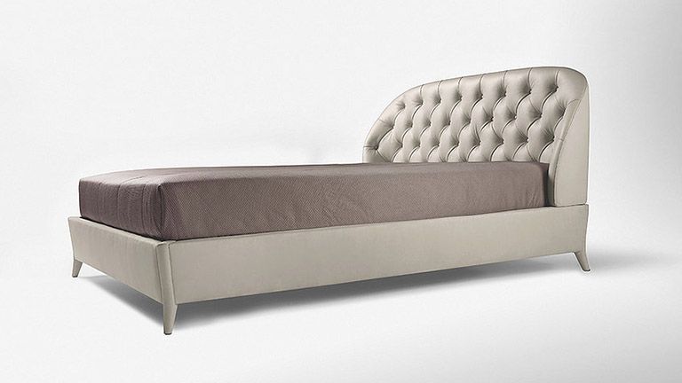 Cama de Casal MogiCapi, Camas Estofadas de vários estilos e opções de acabamentos.