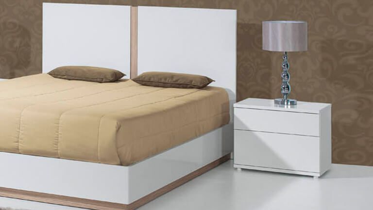 Mesa de Cabeceira Chiado II, Mesas de cabeceira para combinar com a mobília do teu quarto.