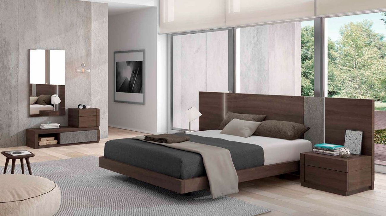 Quarto Casal D520, Quartos de Casal completos com cama de casal e mesas de cabeceira.