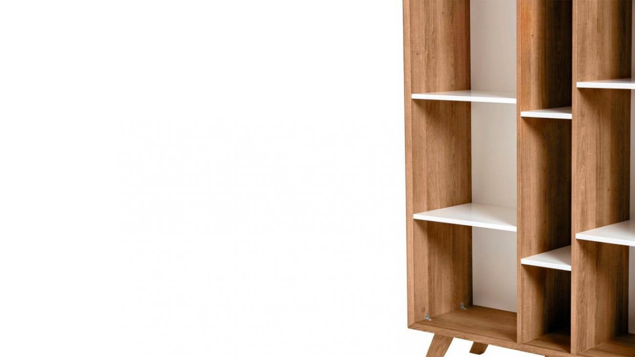 Livreiro Tivoli, Estantes livreiros de arrumo cómodo para os livros.