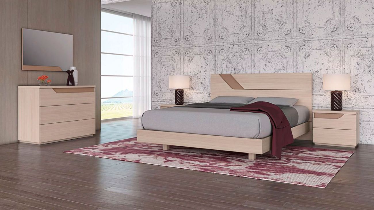 Quarto Casal CR02, Quartos de Casal completos com cama de casal e mesas de cabeceira.