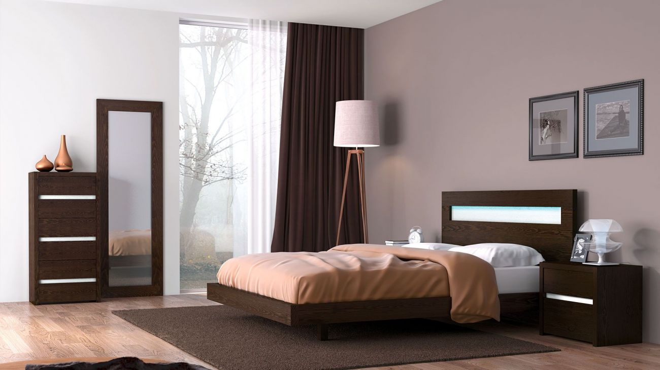 Quarto Casal DV 201, Quartos de Casal completos com cama de casal e mesas de cabeceira.