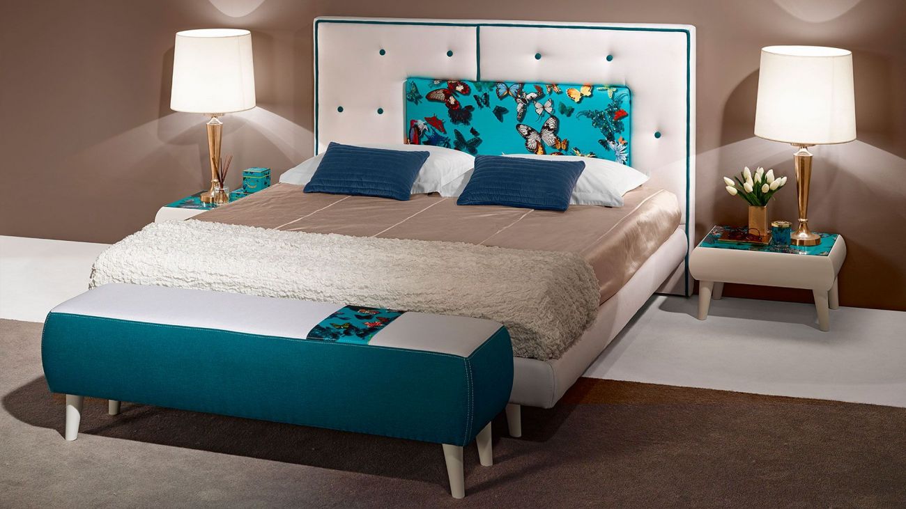 Quarto de Casal Spirit, Quartos de Casal completos com cama de casal e mesas de cabeceira.