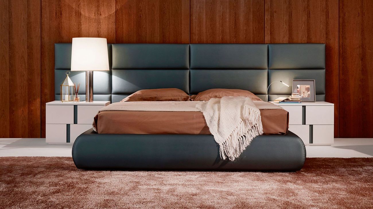 Cama de Casal Diva KS, Camas Estofadas de vários estilos e opções de acabamentos.